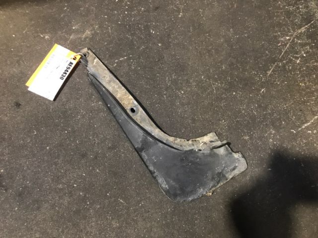 Toyota Corolla ZRE182 LF Mudflap