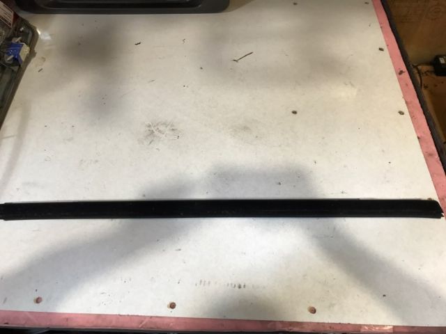Mercedes-Benz C Class W204 2007-2010 RF Door Weather Strip Mould