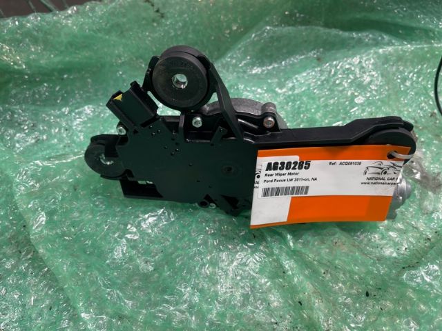 Ford Focus LW 2011-on Rear Wiper Motor