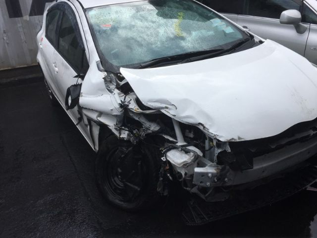 Toyota Aqua NHP10 2011-2015