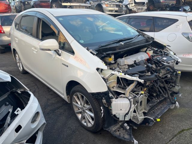 Toyota Prius V ZVW40
