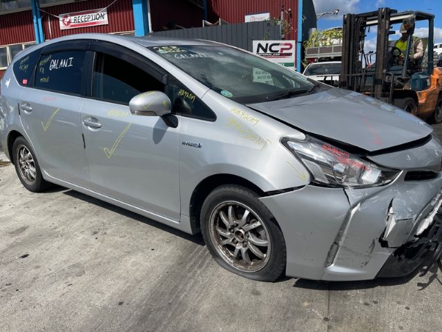 Toyota Prius V ZVW40