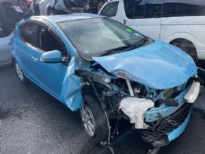 Toyota Aqua NHP10 2011-2015