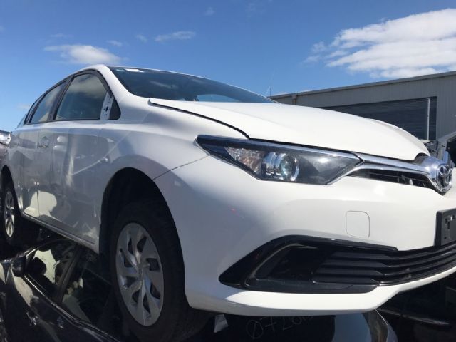 Toyota Corolla ZRE182